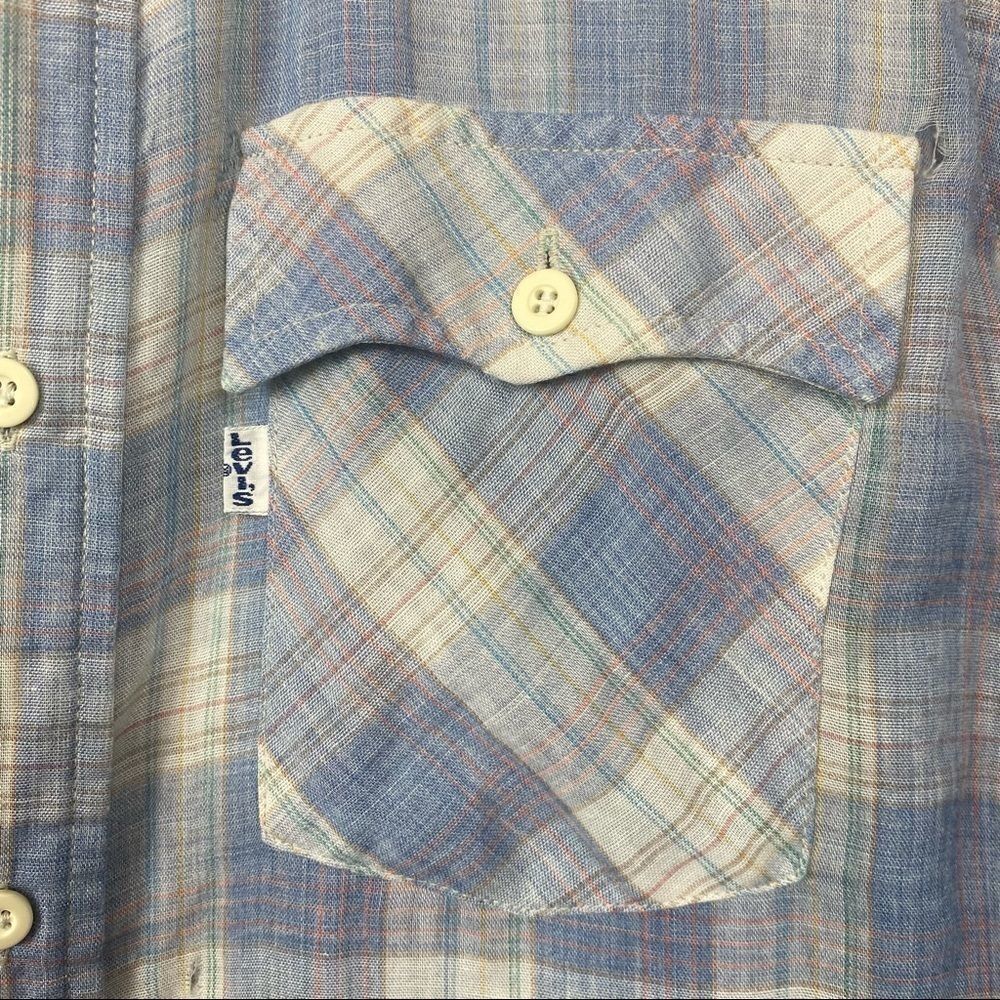Levi’s Plaid Blue Button Down - Picture 5 of 5